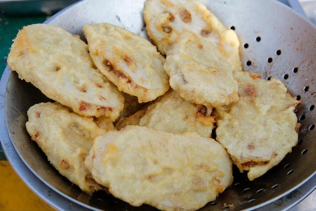 炸藕盒的面糊怎么调，炸藕盒要想酥脆（炸藕盒的面糊怎么调不回软）