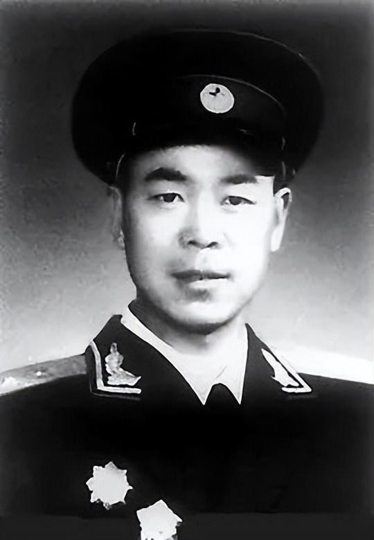 我国捡到的黑鸟侦察机，百件革命文物说江西