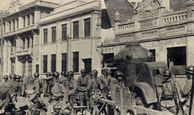 火烧圆明园图片，为何1万人能肆虐火烧圆明园（火烧圆明园是什么战争时期）