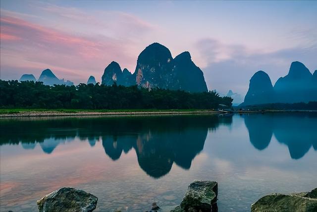 广西旅游攻略必去景点，广西四大古镇旅游攻略（广西最值得去的七大景点）