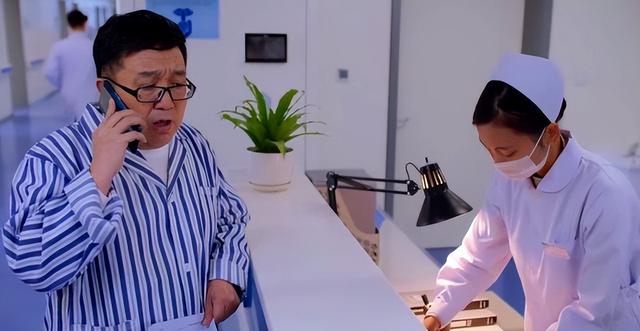 周梅森个人资料，被观众骂被周梅森夸