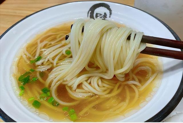 早餐吃什么比较好简单又有营养，早餐不知吃什么