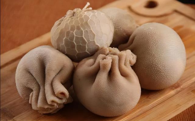 正宗的大羊肚包肉，好吃到汤汁都剩不下