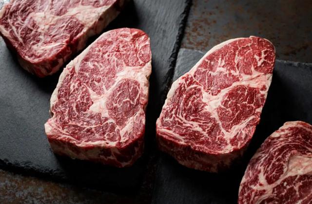 比利时蓝牛长什么样，人类干预自然繁育过程