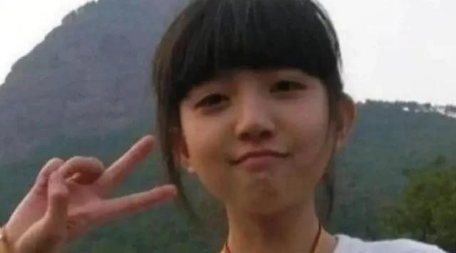 1733小游戏，剪刀手女孩不敢娶（“千年约惠”小游戏春节上线）