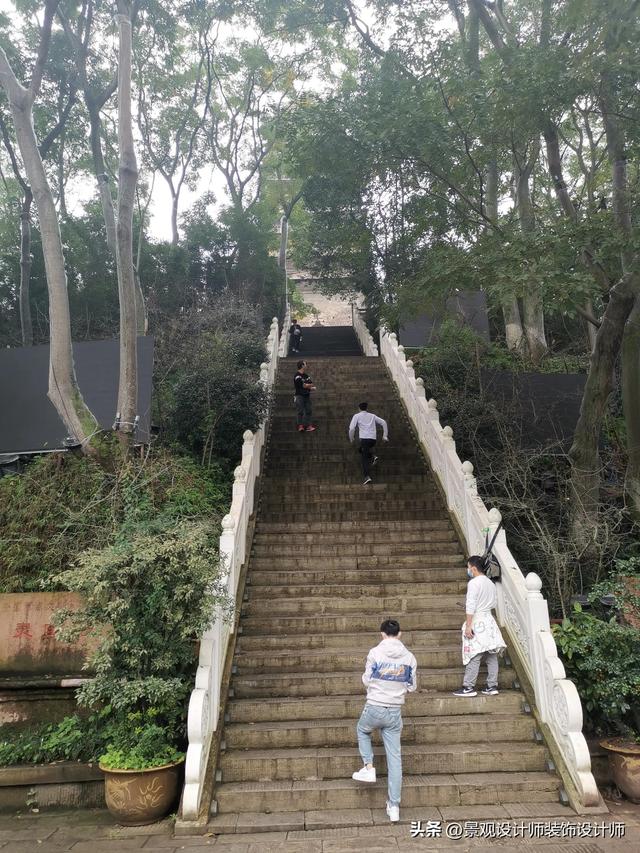 乐山大佛在哪个省，四川乐山大佛景点