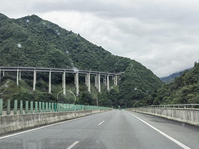 雅安到西昌开车要几个小时，蜀滇锁匙 魅力西昌