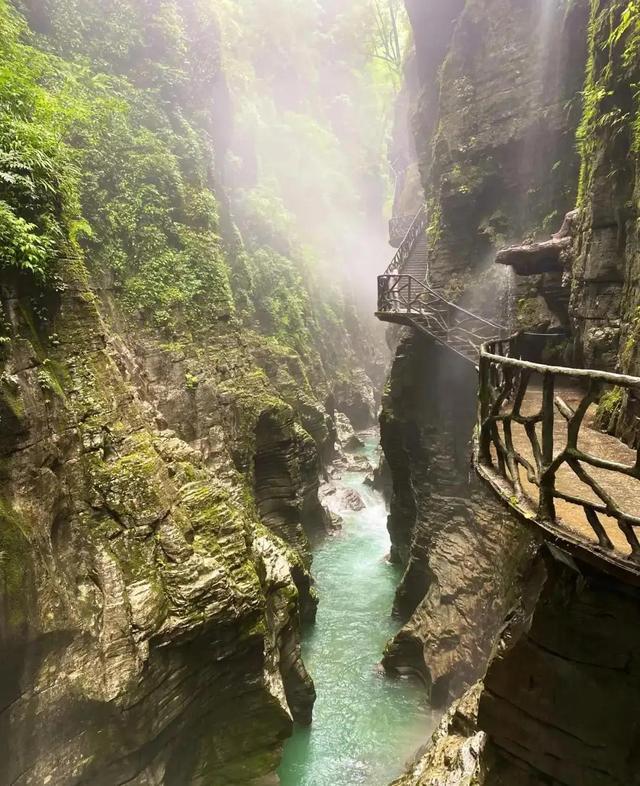 恩施必玩的三个景点，恩施必玩的旅游景点排名前十（三日游路线攻略详细介绍）