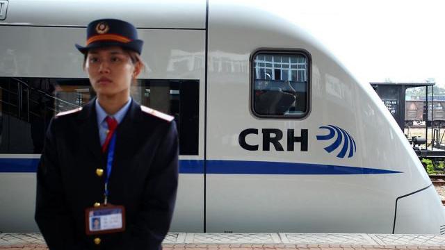 没要身份证能坐火车吗，没带身份证可以坐火车吗