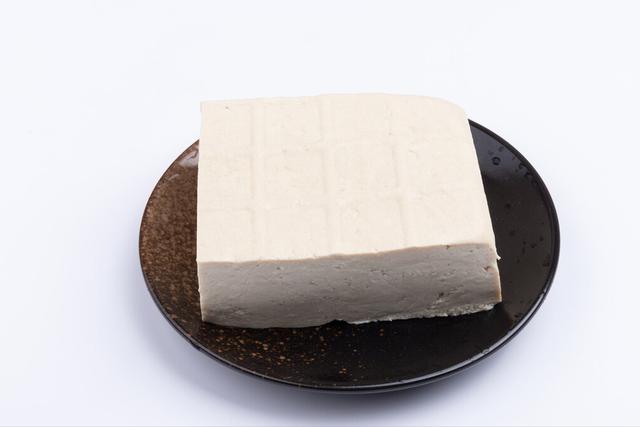 皮蛋怎样凉拌好吃，凉拌皮蛋是怎样做才好吃