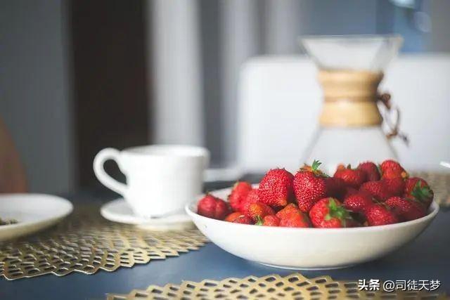 聊天态度看出他喜欢你，怎么从聊天中看出一个男的喜欢你