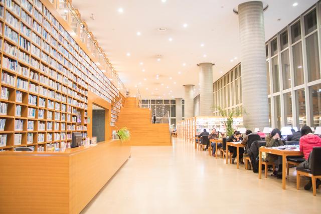 雅思考试时间和费用考什么内容，雅思考试简介