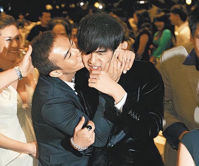 刘畊宏和他老婆十年的变化，与妻子一见钟情