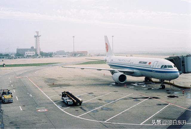 复古情怀胶片相机满满的仪式感，九款实用仿拍立得胶片感APP大测评