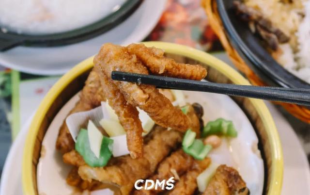 广州人吃成都火锅，广东女生被室友带去第一次吃成都火锅