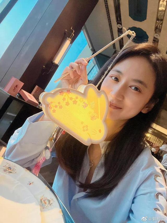 郭珍霓的现实老公，郭珍霓现实生活照（带你看看郭珍霓的豪宅）