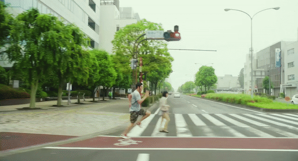 最近看了两部特别棒的电影，至少在影院让我爽到了