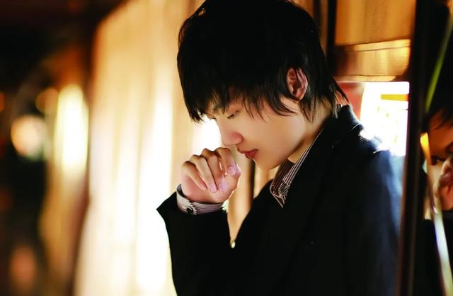 非主流时期娃娃音歌手，非主流时期的三大女巨头勾起网友怀念