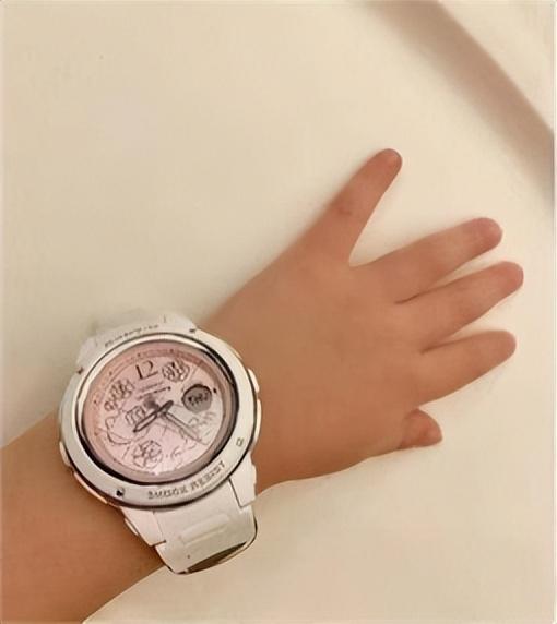 林心如周杰吃瓜，林心如：控诉周杰强吻