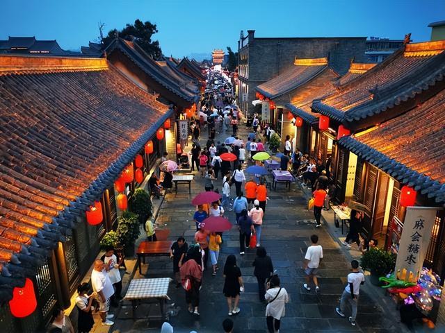 山西历史古城介绍，庭院深深中透着富华