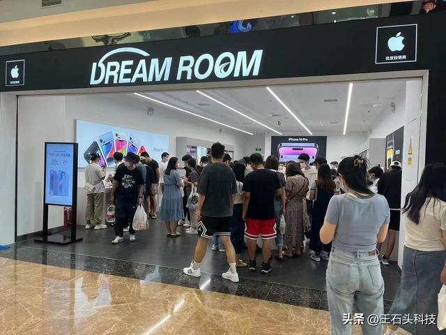 苹果官网充电器，我们一般在苹果官网买哪种充电器（苹果三件套3合1绿联充电器评测分享）