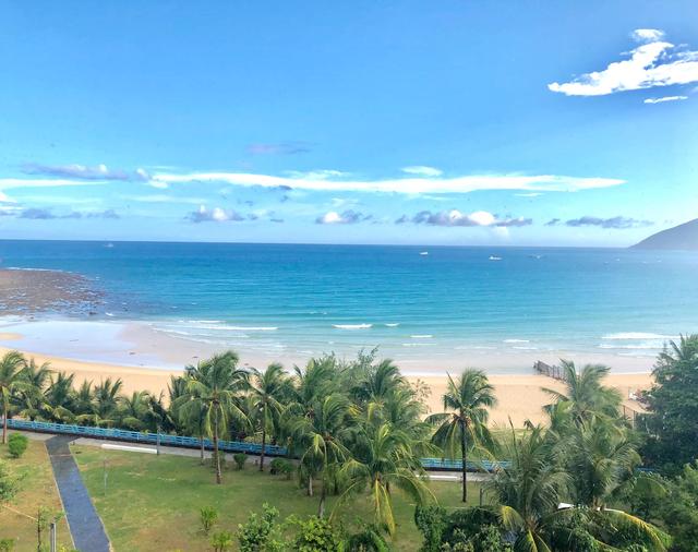 三亚最好的海滩在哪里，海南三亚四大海滩