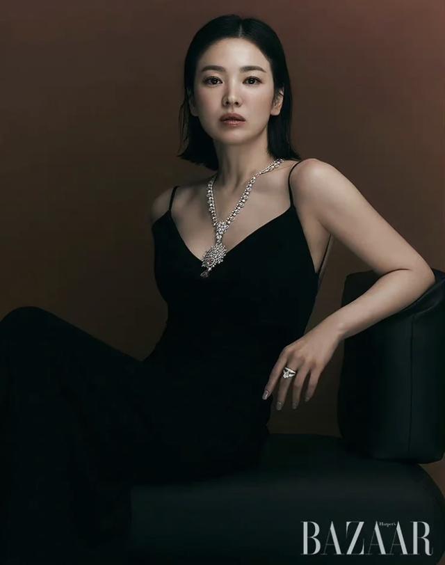 韩国红毯女明星有多敢穿，韩国红毯穿搭过于朴素