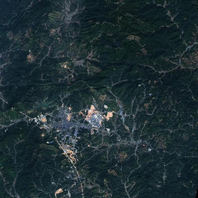 赣州十八县地图，赣州20年各县区gdp（江西赣州龙南、瑞金、会昌、寻乌、石城5县现状分析）