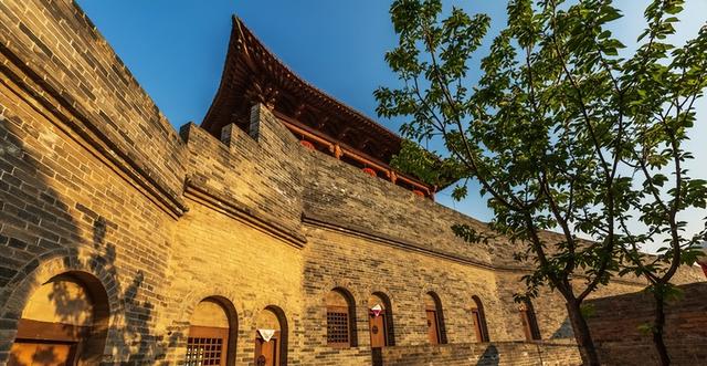 山西历史古城介绍，庭院深深中透着富华