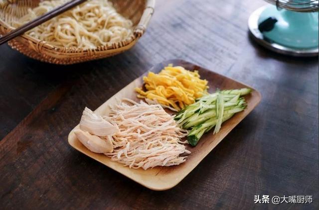 家庭自制手擀面怎么和面，和面别只会加水