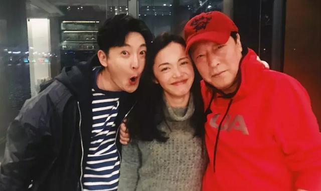 郭京飞和鲍莉儿子，老男孩郭京飞与鲍莉闪婚