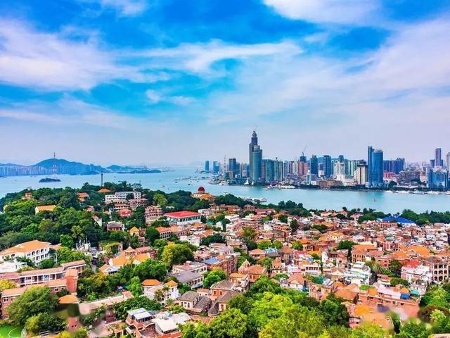 夏天去哪里旅游，夏天适合去哪里旅游避暑的地方（这些消暑纳凉地请收藏好）