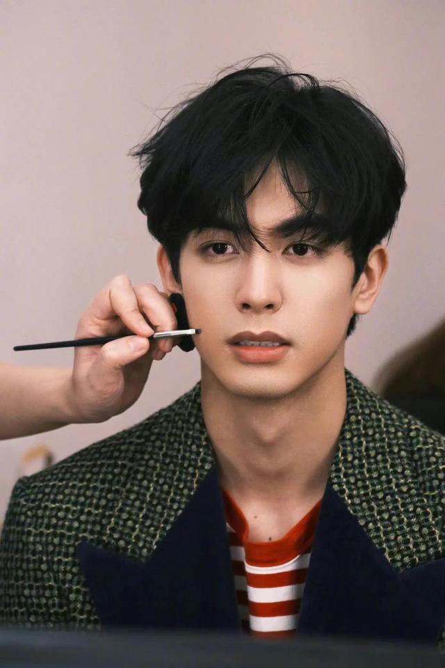 宋威龙古装新剧来袭，《张公案》改名《君子盟》