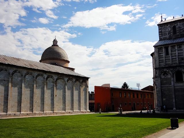 意大利比萨斜塔，外国遗产比萨斜塔