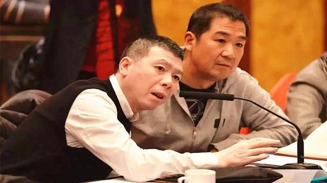 张国立和冯小刚的关系，冯小刚名利双收