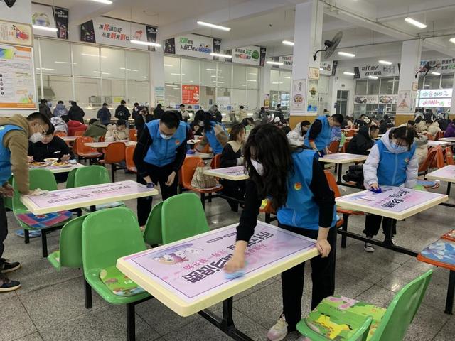 黑龙江大学校园网，黑龙江大学校园网主页（黑龙江大学2017年高考咨询处开通啦）