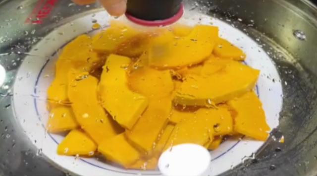 南瓜饼怎么做好吃又简单又软，南瓜饼怎么做又酥又软好吃（这才是南瓜饼最好吃的做法）