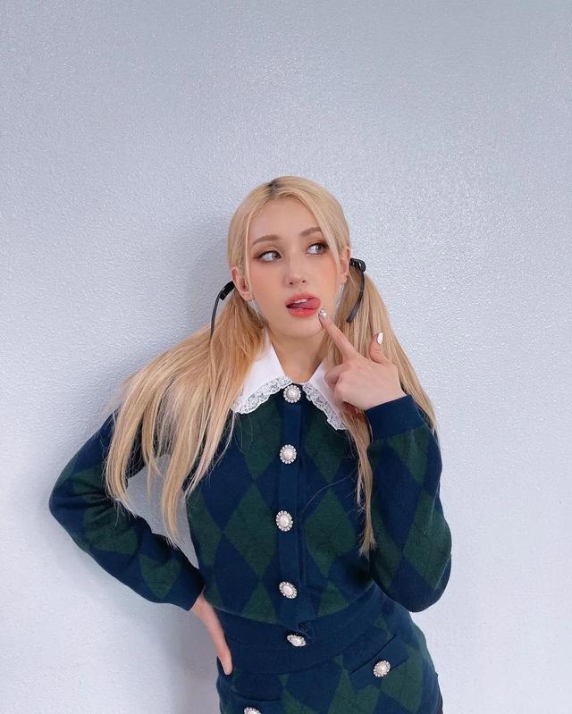 她凭什么被称为南韩第一真人芭比，来看看lisa的颜值