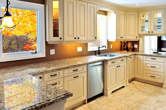 洗衣服弄脏了怎么洗，只需最简单的材料清洗