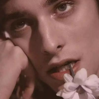 ins风欧美男生头像最新版，头像欧美男生阳光帅气