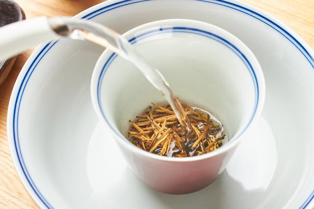 最好的红茶排名，什么红茶最好喝排名前十名（这4地茶名列前茅）