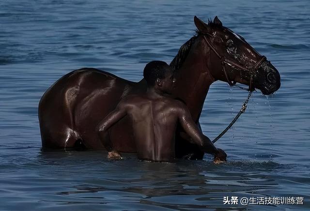 人生艺术照欣赏，浅谈油画超写实人体艺术