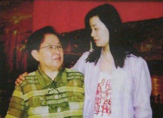 毛阿敏今年多大岁数，毛阿敏40岁嫁给富豪