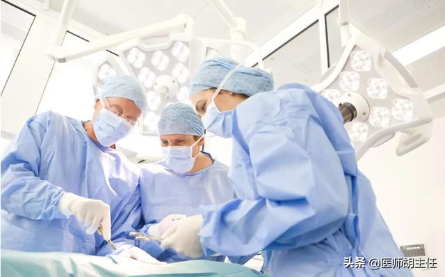 脂肪瘤怎么治疗最好的方法，正常人为什么会出现脂肪瘤