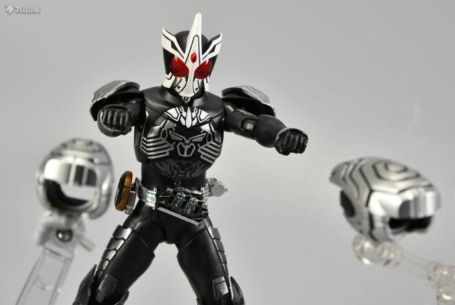 假面骑士shf，值得入手的万代假面骑士frs（78官测万代SHF）