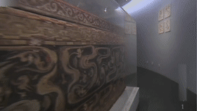 清代古墓发现奇怪女尸，历经百年五官却清晰可见