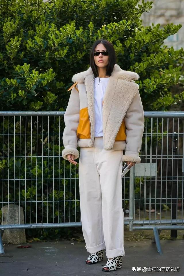 长裙配什么鞋子，配长裙穿什么鞋一年四季都可以（女人只需备齐这）