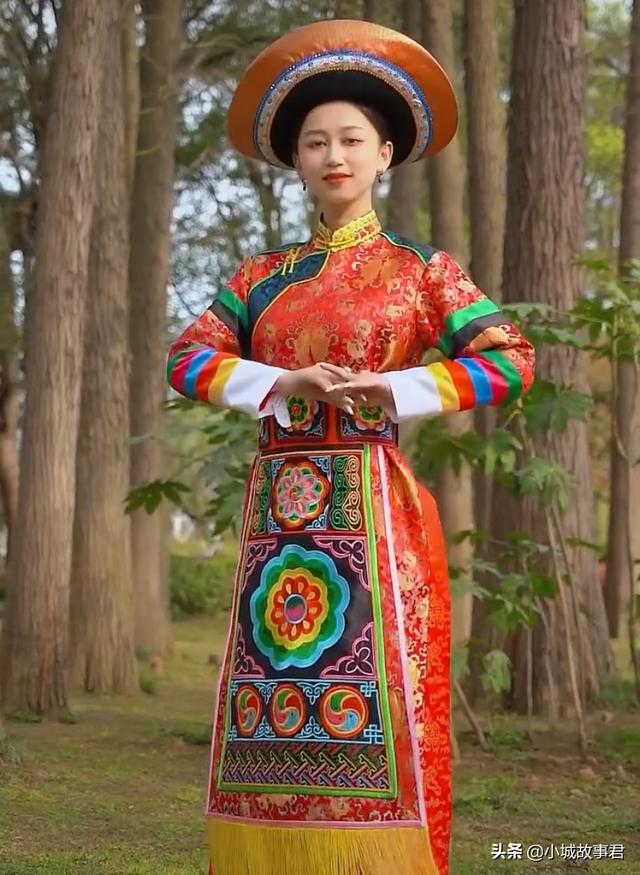 少数民族服饰图片，最好看的少数民族服装（难得一见的少数民族服饰）