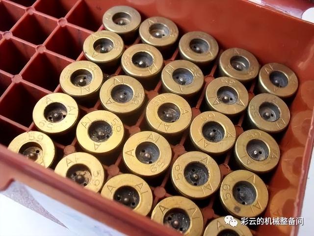 弹夹上弹原理，为啥绝大多数霰弹枪没有弹匣