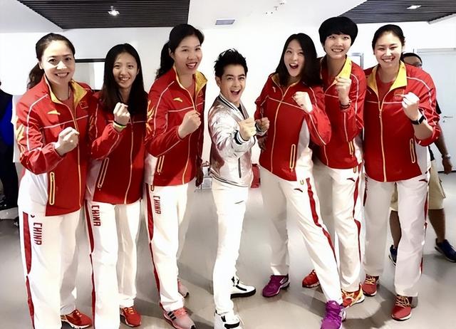 明星身高排行榜，30位当红男明星身高对比（男明星跟关晓彤同框暴露真实身高）